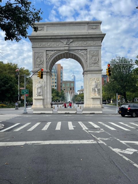 #1 Six Hour Bus Tour and Boat Ride By The Statue of Liberty - Brooklyn Bridge City Hall and lower Manhattan