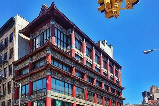 3 New York Neighborhoods Semi-Private Tour : SoHo, Chinatown and Little Italy - Walking conditions, weather, and pacing