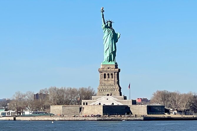 6 hour Bus tour and 1 hour Boat Ride by the Statue of Liberty - Why this bus-and-boat day works in New York