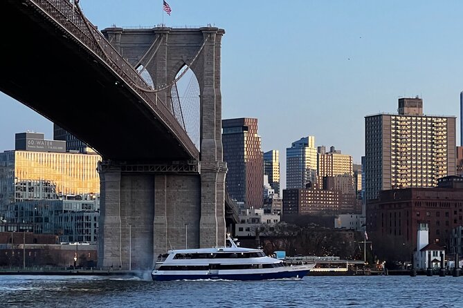60-Minute Statue of Liberty Sightseeing Cruise - Lady Liberty from just 100 feet away