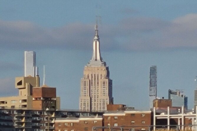 60-Minute Statue of Liberty Sightseeing Cruise - The boat, seating, bar, and comfort