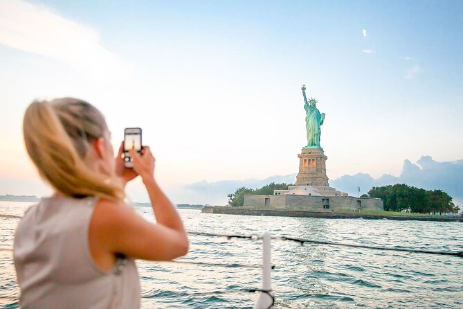 60-Minute Statue of Liberty Sightseeing Cruise - Starting at Pier 36 on the Lower East Side