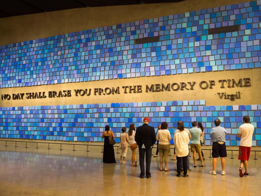 9/11 Memorial & Ground Zero Tour with Optional Museum Entry - Starting at St. Paul’s Chapel, a place of quiet support