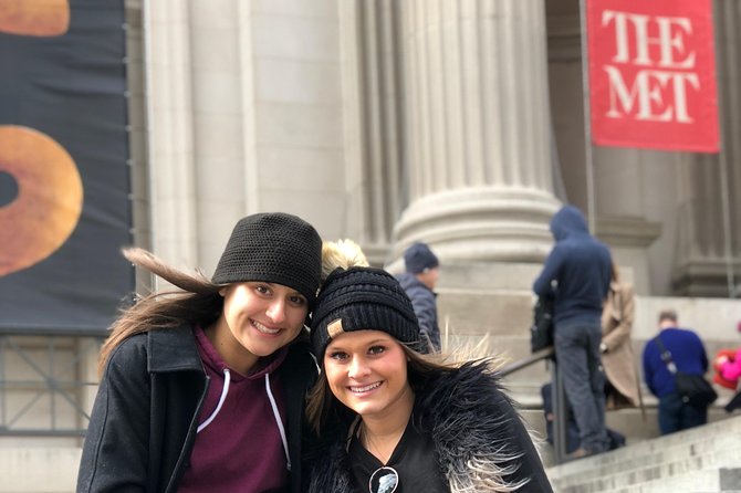 90 min NYC Private Gossip Girl Pedicab Tour - The Plaza, Fifth Avenue, and Blair’s world