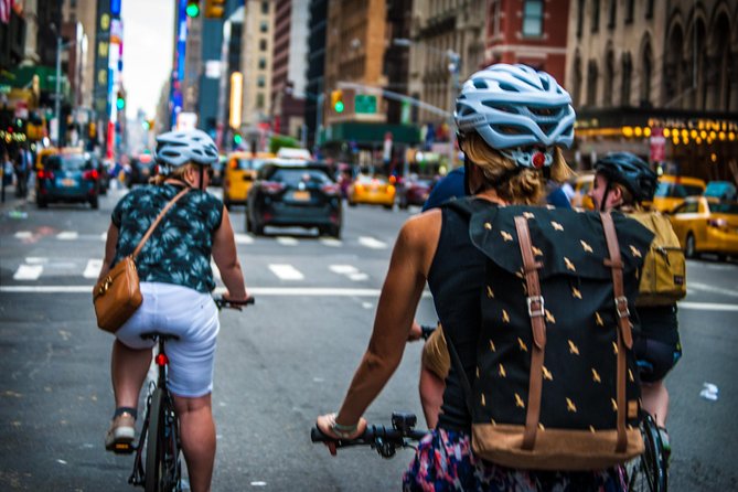 A Day in Manhattan Bike Tour - SoHo, cast iron, and Manhattan’s changing streets