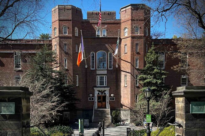 A Gilded Age Audio Guide: New York's Millionaire Row - Starting outside the Metropolitan Club on East 60th Street