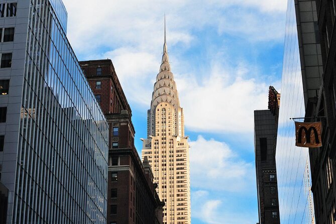 Art Deco and Architecture Midtown Landmarks Tour - Bryant Park begins the story