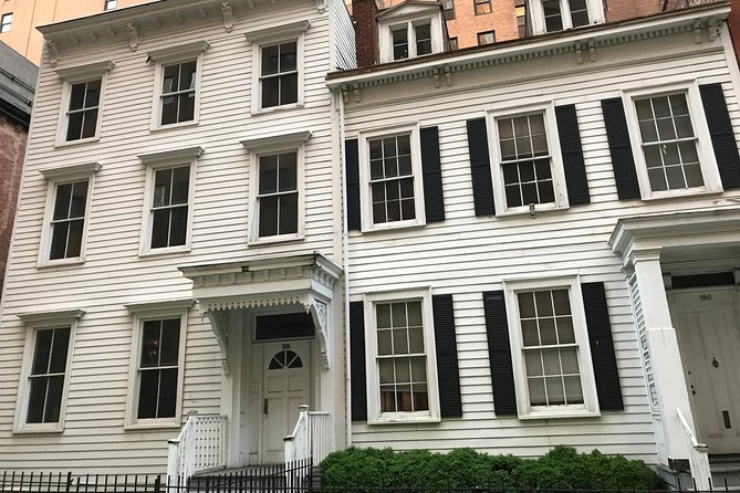 Best of Brooklyn Walking Tour: Historic Bridge, DUMBO & Heights - Plymouth Church and the borough’s complicated past