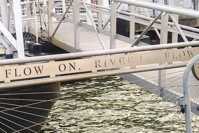 Best of Brooklyn Walking Tour: Historic Bridge, DUMBO & Heights - What the three-hour pace feels like