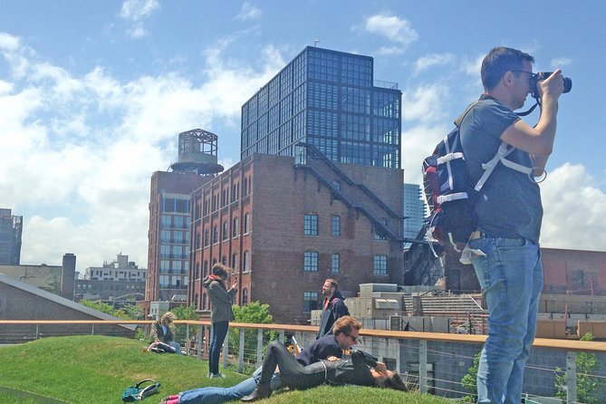 Best of Brooklyn Walking Tour in Williamsburg - Which guide style may suit you