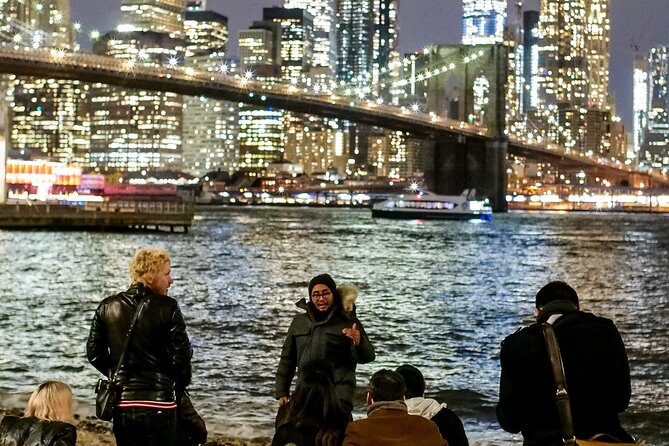 Best of New York Food Tour: 5 dishes plus famous sightseeing! - Fruit Street Sitting Area and the pizza stop