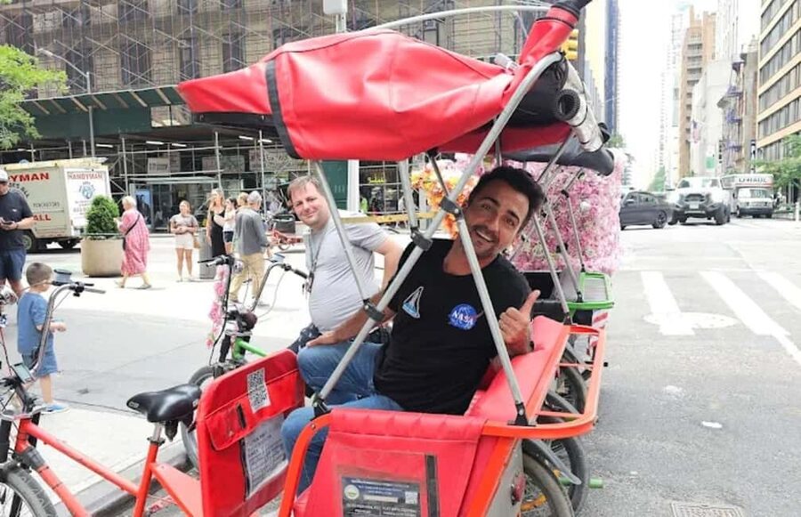 Best of NYC: Top-Rated Gossip Girl TV Locations Pedicab Tour - Key points at a glance