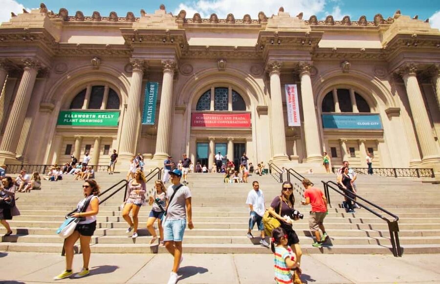 Best of NYC: Top-Rated Gossip Girl TV Locations Pedicab Tour - Palace Hotel and New York Public Library questions