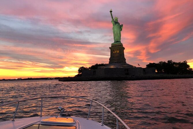 Best Private Luxury Daytime Boat Tour in New York City - 2 Hour - Is $499.99 a fair price for two people?