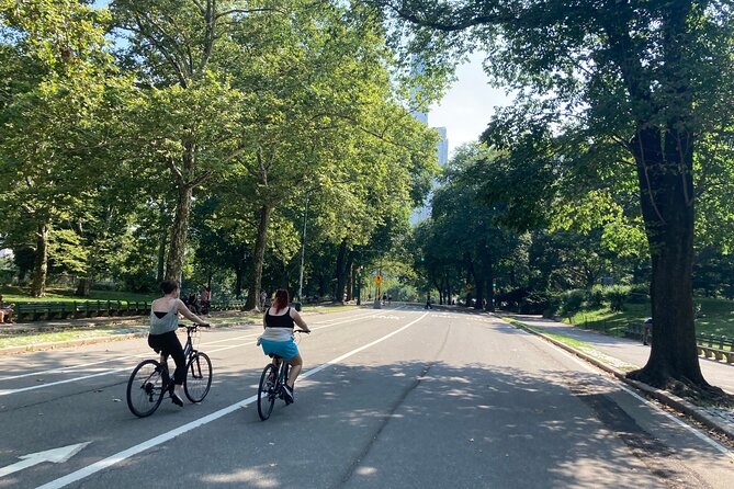 Bike Rental-Easy GO NYC - Crossing Brooklyn Bridge makes a longer day