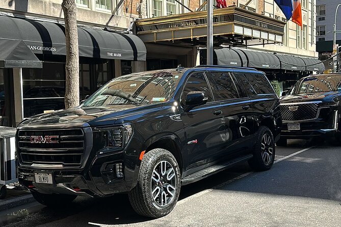 Black SUV Transfer From or To JFK, LGA, EWR - All Fees Included - A Calm Ride Instead of a New York Driving Lesson