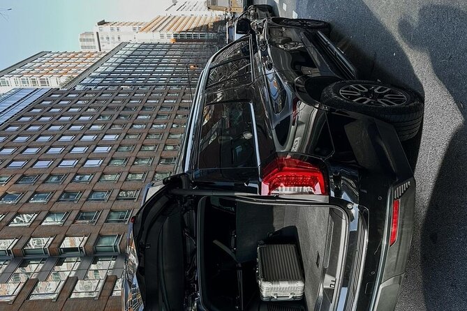 Black SUV Transfer From or To JFK, LGA, EWR - All Fees Included - The Main Weak Point: Help With Luggage