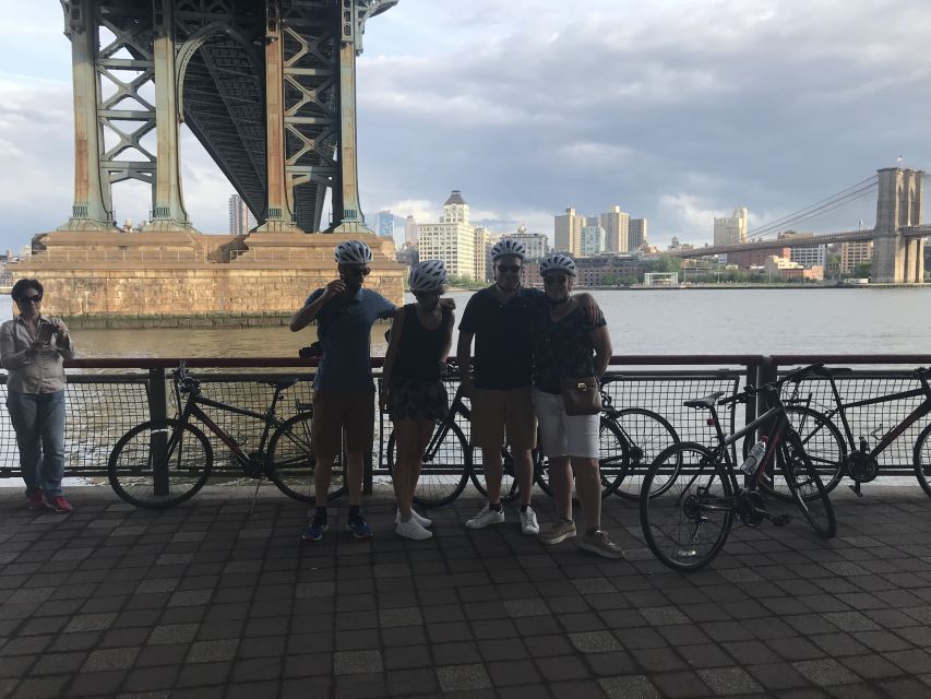 Brooklyn: 2-Hour Manhattan & Brooklyn Bridges Bike Tour - Crossing the Brooklyn Bridge with downtown views