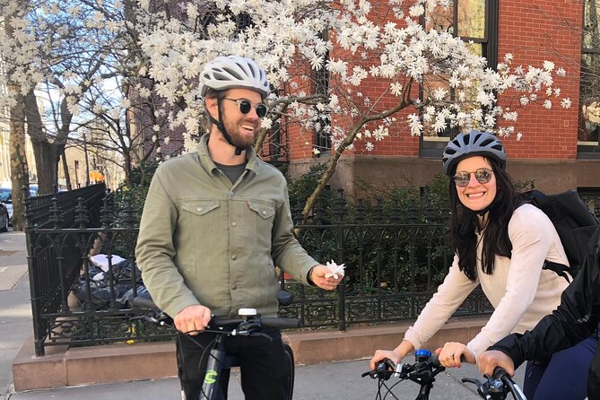 Brooklyn Bike Tour - Guides, Stories, and Route Flexibility