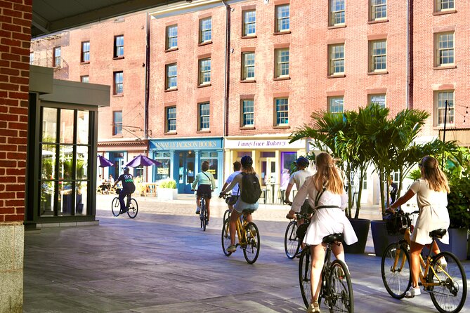Brooklyn Bridge and Waterfront 2-hour Guided Bike Tour - DUMBO and Brooklyn’s best skyline views