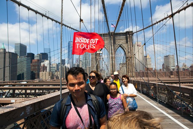 Brooklyn Bridge & DUMBO Neighborhood Tour - from Manhattan to Brooklyn - Finishing at Brooklyn Bridge Park