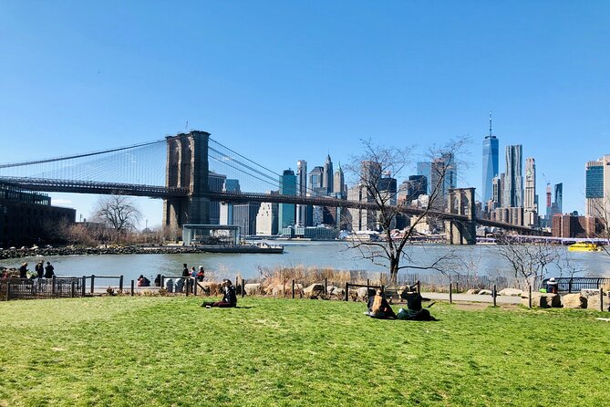 Brooklyn Bridge, Statue of Liberty and Manhattan Tour - Battery Park and the ferry to the Statue of Liberty