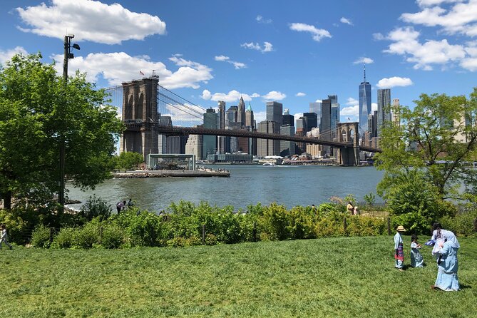 Brooklyn Bridge Waterfront Guided Bike Tour - Brooklyn Heights and its brownstone streets