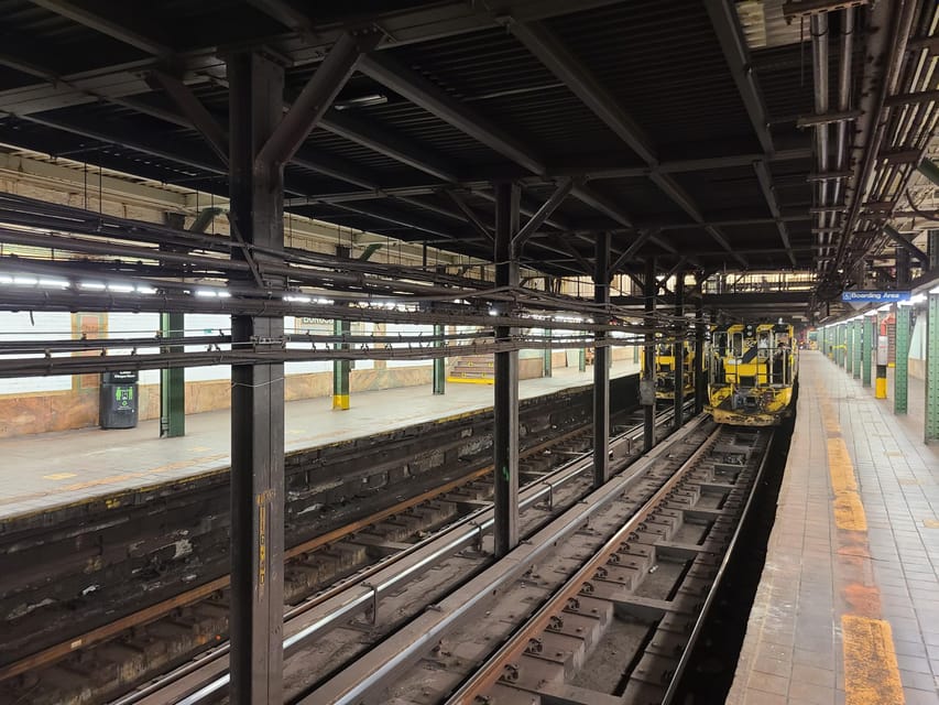 Brooklyn: Discover Hidden NYC Subway Secrets - Private - Public art, architecture, and details commuters miss