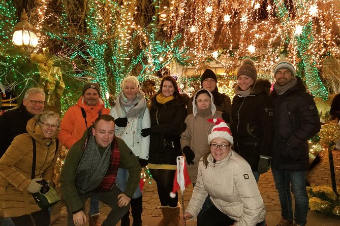 Brooklyn Dyker Heights Christmas Wonderland Bus Tour - DUMBO supplies the best photo stop