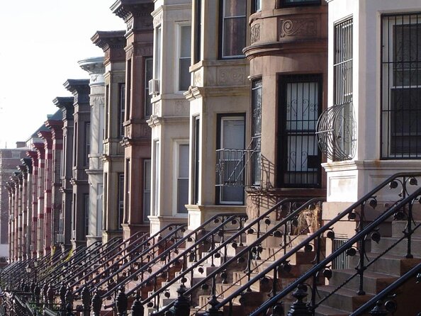 Brooklyn Food Walking Tour: Local Eats & Family‑Run Shops - Brooklyn food tour essentials