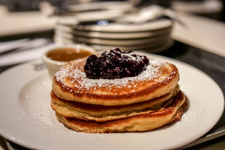 Brooklyn Heights and Dumbo: Guided New York Food Tour - Who should book this Brooklyn food tour?