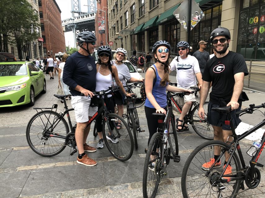 Brooklyn: Sightseeing Bike Tour with Local Guide - Bikes, traffic, and the physical demands