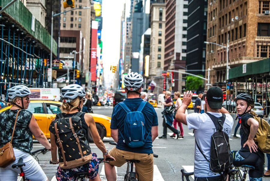Brooklyn: Sightseeing Bike Tour with Local Guide - Brooklyn Heights provides a calm finish