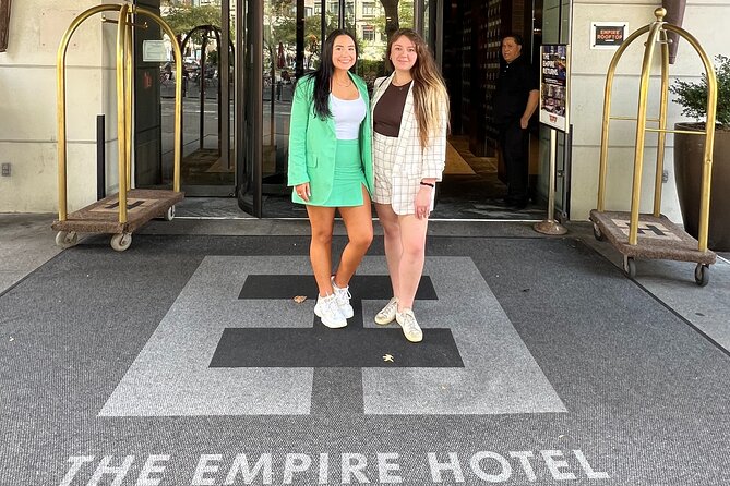 Budget Gossip Girl Tour 90 min - The Empire Hotel, Chuck Bass’s address