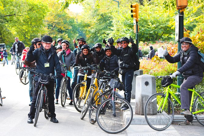 Central Park Bike Tour in French or English - Strawberry Fields and the Dakota