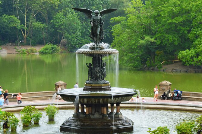 Central Park Guided Walking Tour - Natural Marvels - The Central Park Zoo from outside