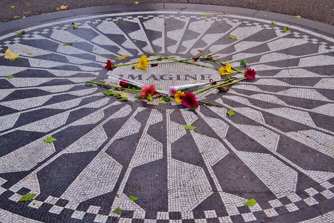 Central Park Guided Walking Tour - Natural Marvels - Alice in Wonderland, a playful Central Park landmark