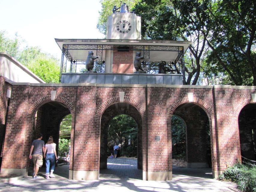 Central Park Guided Walking Tour NYC - The Pond, Victorian Gardens, and Balto