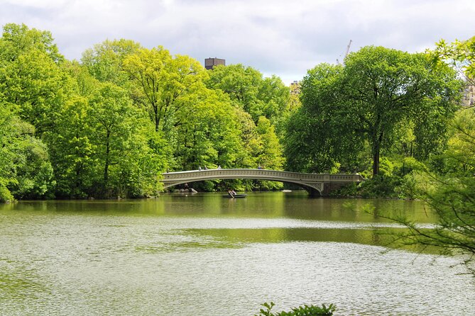Central Park Pedicab Tour– Top Highlights - Guides Who Turn Sights Into Stories