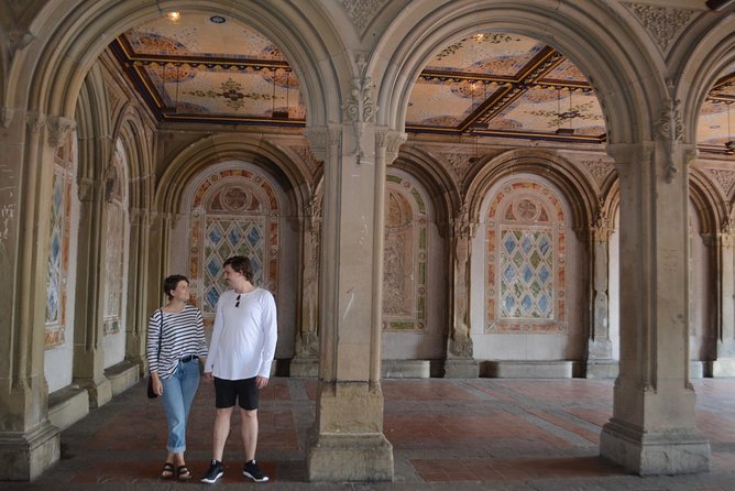 Central Park Private Photoshoot Tour with Pro NYC Guide - Central Park’s most photogenic stops