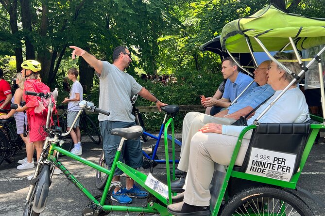 Central Park privet pedicab delux tour -1 hour - Guides, photos, and the private format