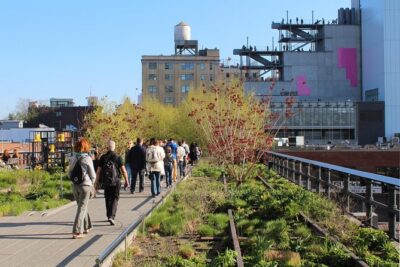 Chelsea Architecture and Art Tour with Award Winning NYC Guide