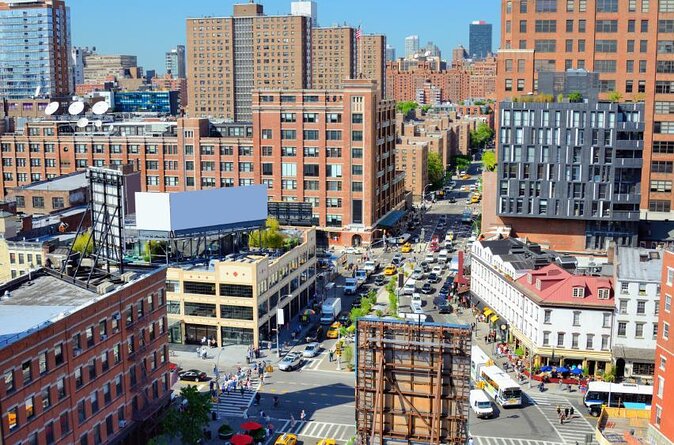 Chelsea Contemporary Art Tour with NYC Professional Art Critic - Key points to know before you book