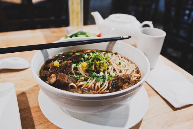 Chinatown and Little Italy Tour in New York City with Local Expert - What $99 gets you, and what it does not
