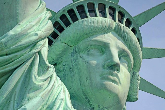 Choose Your Access Statue of Liberty and Ellis Island Small-Group Tour - What the guide adds to the day