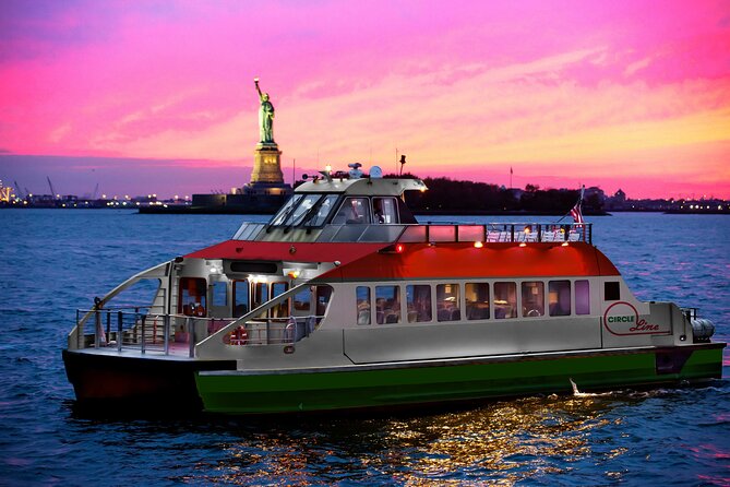 Circle Line: 1.5hr New York City Statue of Liberty Sunset Cruise - The first stretch along the East River