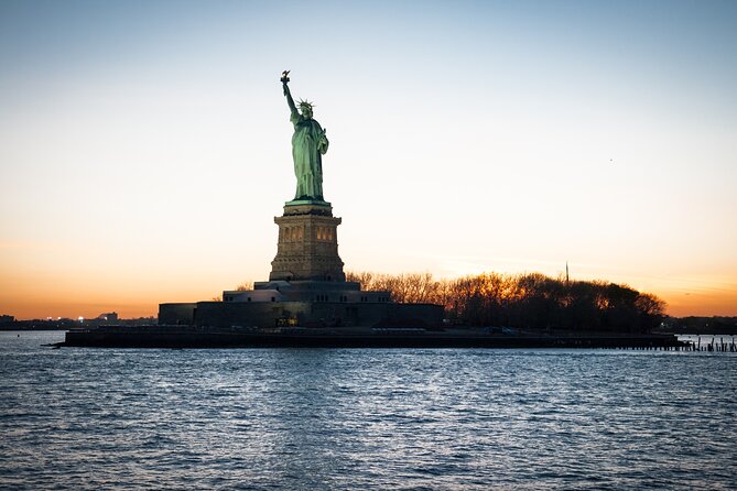 Circle Line: 2hr - New York City Harbor Lights Cruise - The Statue of Liberty is the star of the route