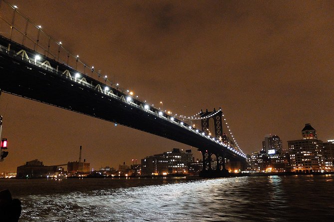 Circle Line: 2hr - New York City Harbor Lights Cruise - Language choices and who will enjoy this cruise
