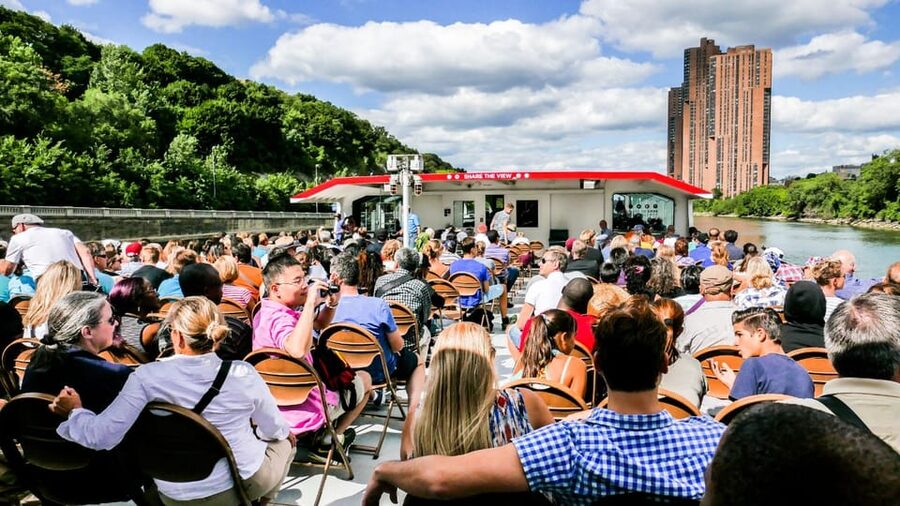 Circle Line: Bear Mountain Foliage & Oktoberfest Cruise NYC - Oktoberfest on the return trip