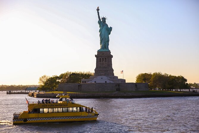 Circle Line: New York City Statue of Liberty Super Express Cruise - New York Harbor and the approach to Lady Liberty